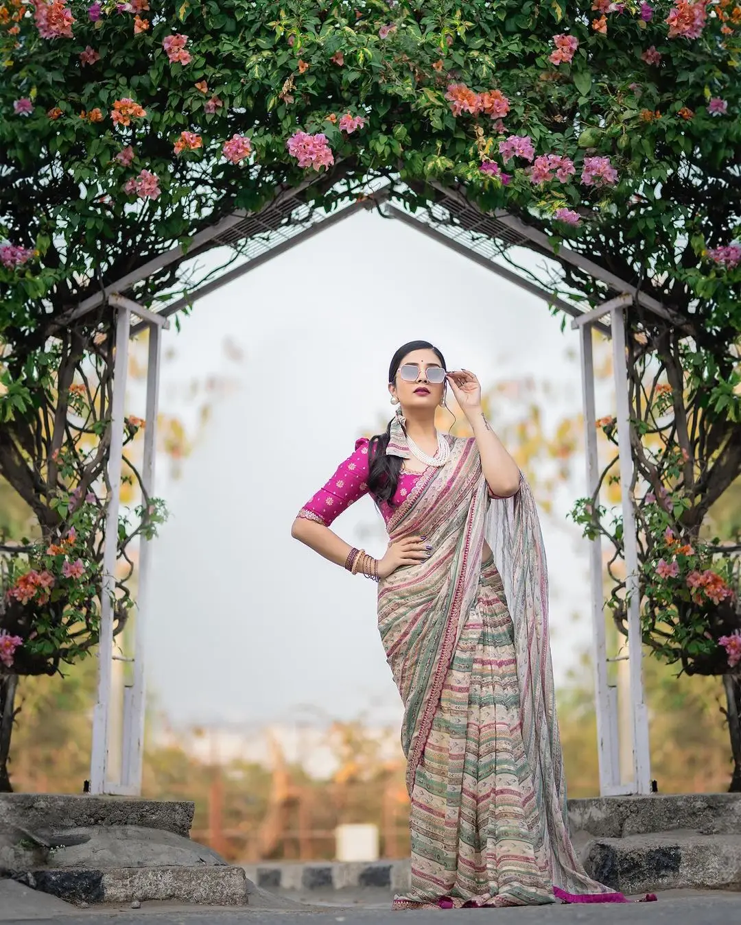 ZEE TV Actress Sreemukhi in Traditional Green Saree Pink Blouse